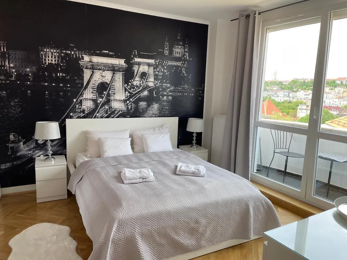 Budacastle Panoramic Luxurious Family Apt, Free Parking Included Budapest